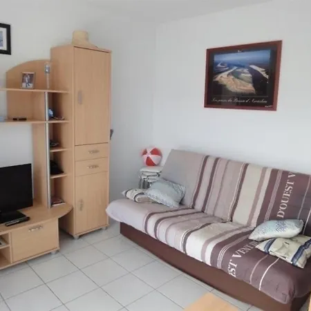 Apartment Proche Pereire - Quatre Personnes *