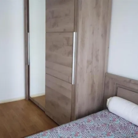 Apartment Proche Pereire - Quatre Personnes